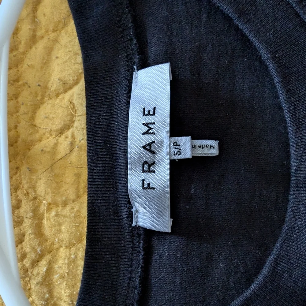 Frame T-Shirt - Picture 4 of 5